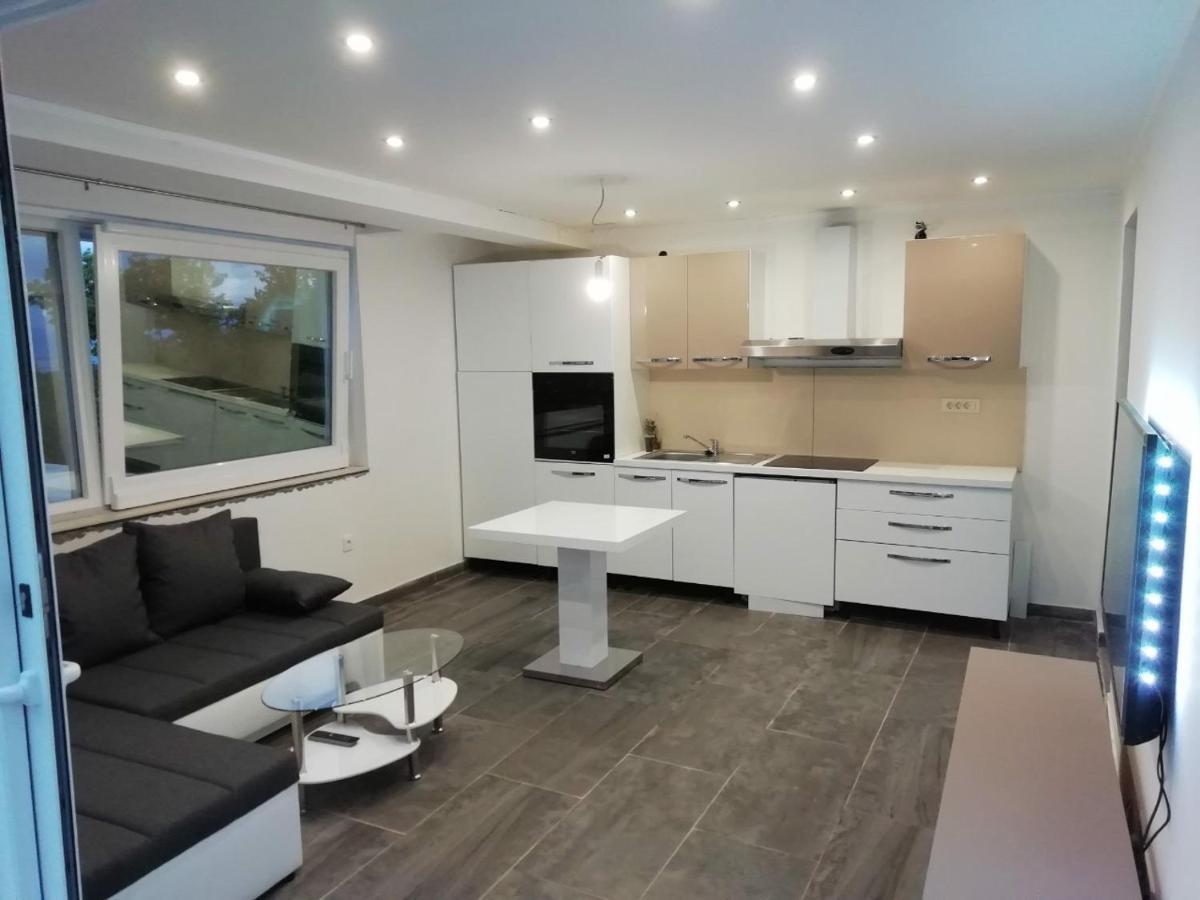 Holiday Home In Crikvenica 41513 Exterior foto